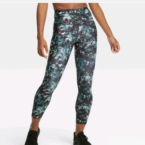 Printed sculpted high rise workout leggings